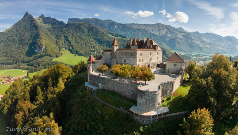 5 лучших замков в Швейцарии - лучший путеводитель по Швейцарии Грюйер (Gruyeres), Грюйер (Gruyeres), Швейцария - путеводитель по городу Грюйер, достопримечательности Грюйера, замок Грюйер и сыроварня Грюйер, музей Гигера и бар Чужих