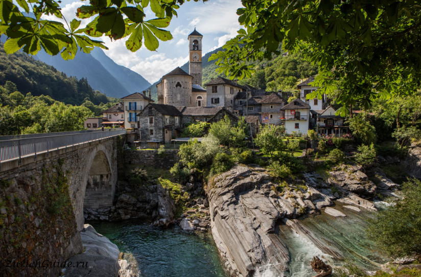 Lavartezzo, Ticino, Roman Bridge Switzerland - Verzasca valley, Lavertezzo