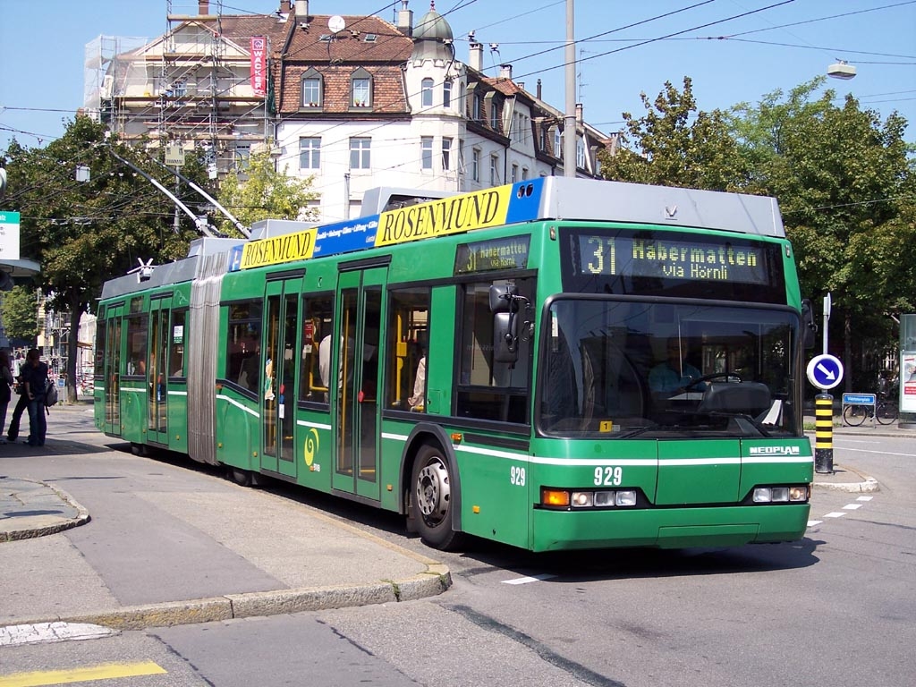 File:Basel Neoplan N 6021.jpg - Wikimedia Commons
