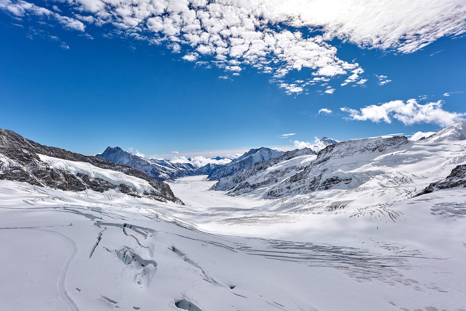 Юнгфрауйох (Jungfraujoch), Швейцария - как добраться - расписание, стоимость билетов. Что посмотреть на Юнгфрау - ледяной дворец. Путеводитель по Швейцарии