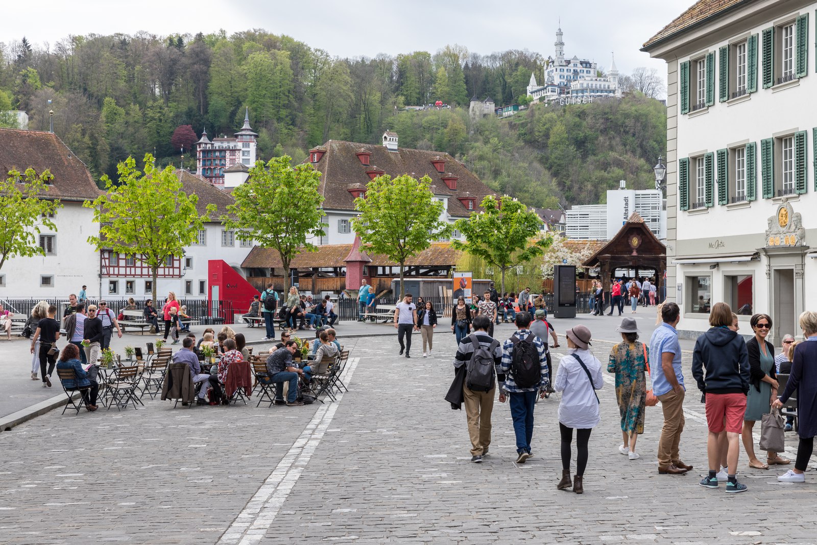 Мельничная площадь (Mühlenplatz) в Люцерне